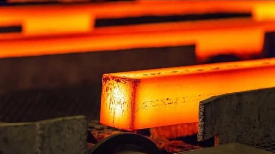 Giá thép bước vào chu kỳ phục hồi, Hòa Phát, Hoa Sen, Nam Kim 