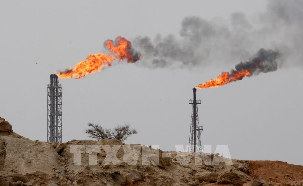 200838-gia-dau-the-gioi-tang-nhe-truoc-them-cuoc-hop-cua-opec-.jpg