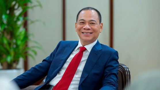 Tỷ phú Phạm Nhật Vượng trở thành người Việt đầu tiên có tài sản trên 20 tỷ USD, lớn hơn cả vốn hóa Vietcombank