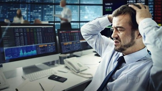 Khối ngoại thẳng tay bán ròng 1.900 tỷ trong ngày VN-Index bật tăng 50 điểm, cổ phiếu nào bị 