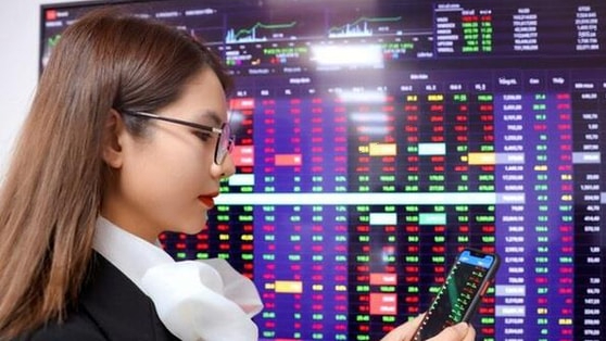 Dự báo dòng tiền chuẩn bị xoay trục, VNDirect chỉ tên nhóm cổ phiếu chưa tăng mạnh và có câu chuyện tăng trưởng