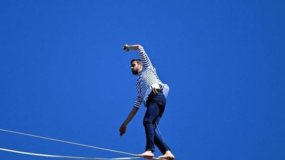 Chứng khoán bật tăng sau cú rơi 200 điểm: Đáy thật hay chỉ là “bull trap”?