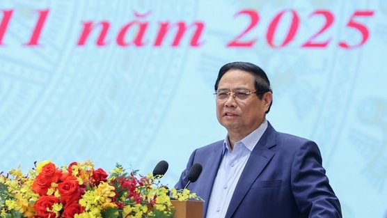 Thủ tướng yêu cầu cắt bỏ những thủ tục không cần thiết mà người dân vẫn phải làm