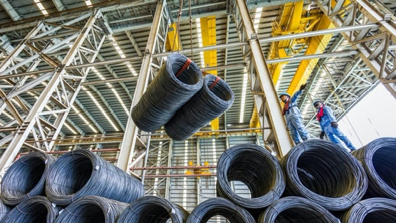 “Đại gia” thép một thời từng là đối thủ Hòa Phát bất ngờ “tái sinh” sau khi lãnh đạo ngồi “ghế nóng” VinMetal của tỷ phú Phạm Nhật Vượng