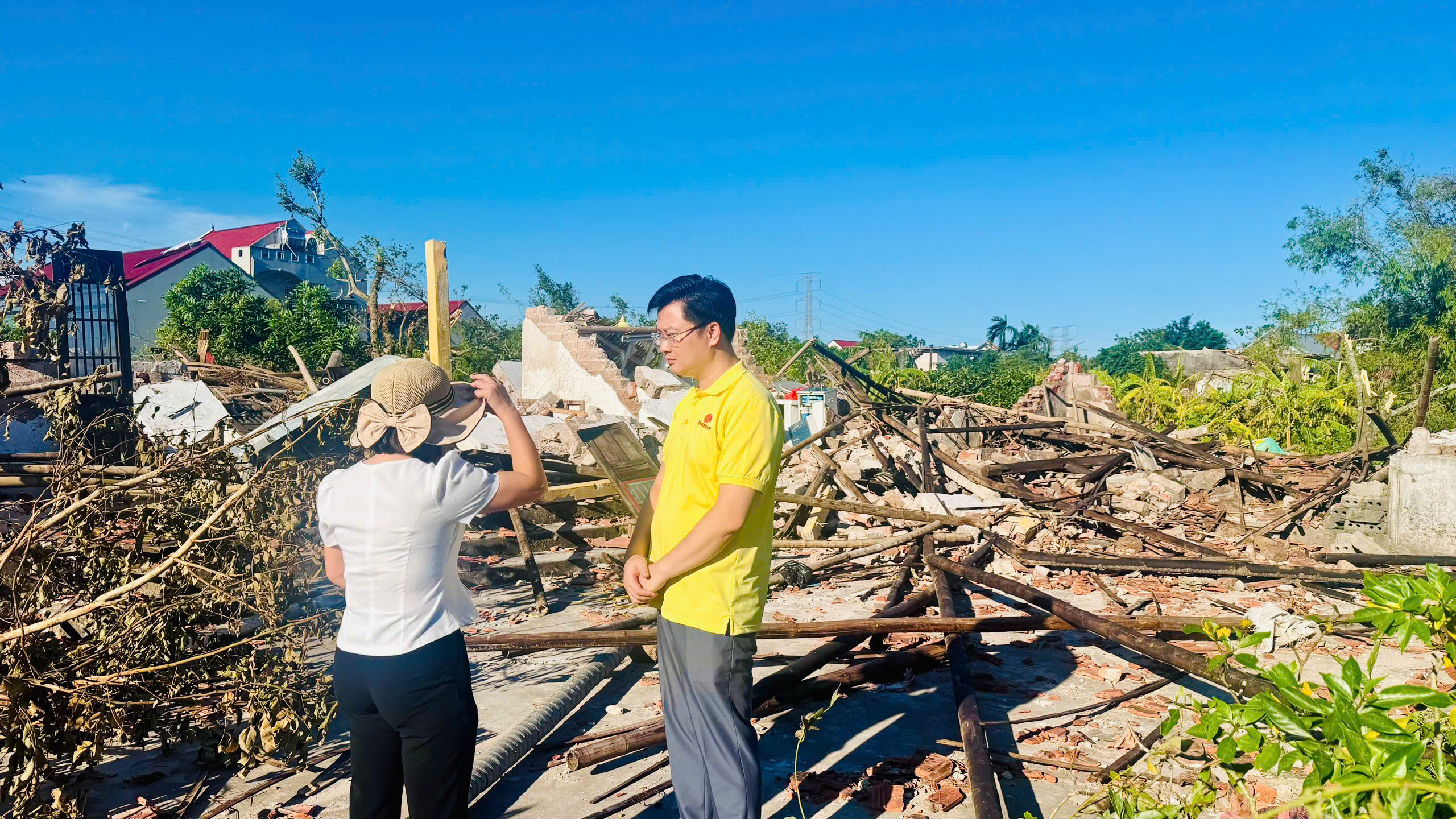 Vingroup tiếp tục hỗ trợ thêm 500 tỷ cứu trợ miền Trung, nâng tổng đóng góp lên 1.000 tỷ đồng