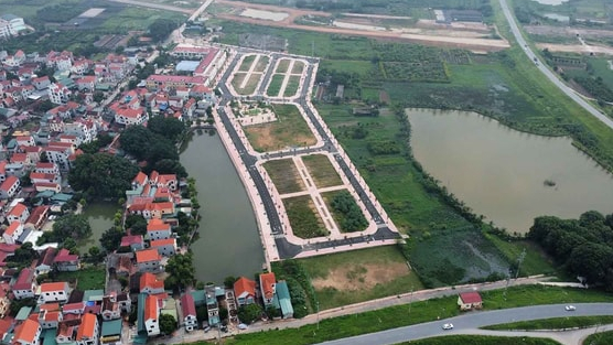 Hà Nội thông qua bảng giá đất mới: Nội thành cao nhất 702 triệu đồng/m2, ngoại thành biến động mạnh