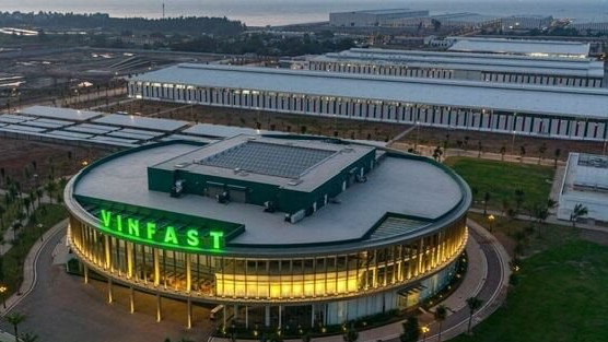 Loạt động thái lớn của tỷ phú Phạm Nhật Vượng tại thị trường đông dân nhất thế giới