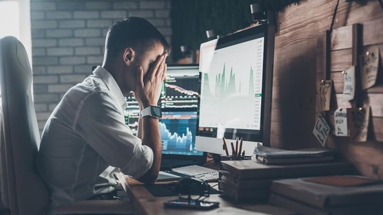 Chuyên gia: Đầu tư chứng khoán, nhà đầu tư cần chấp nhận thua lỗ ngắn hạn