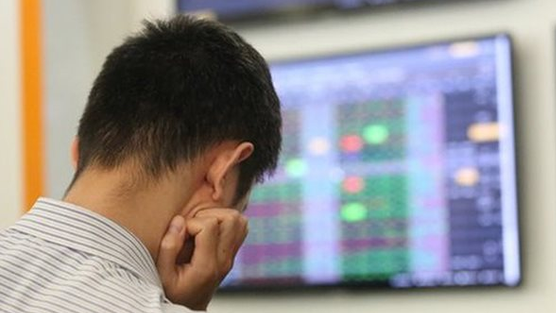 VN-Index tiến sát đỉnh lịch sử nhưng phần lớn cổ phiếu đang 