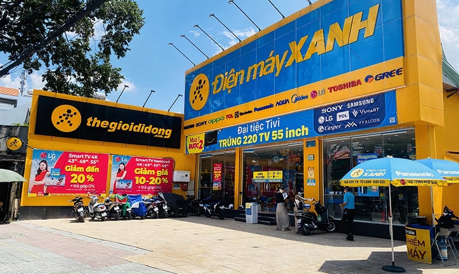 Doanh số chuỗi điện thoại, điện máy của MWG tăng 32% dù giảm hơn 200 cửa hàng