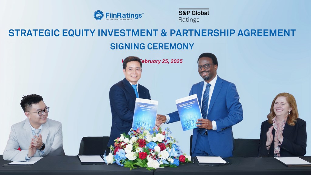 S&P Global mua 43,4% cổ phần tại FiinRatings