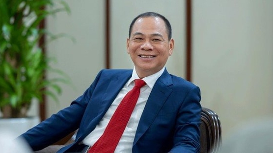 Cổ phiếu Vingroup tục tăng phi mã, tài sản tỷ phú Phạm Nhật Vượng tăng cả trăm triệu USD mỗi ngày lên gần 7 tỷ USD