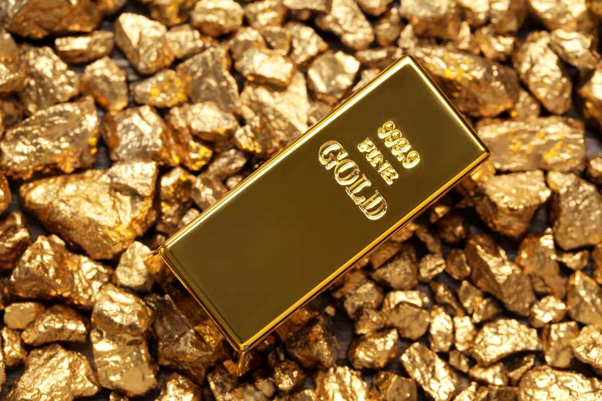 Giá vàng thế giới tiếp tục 