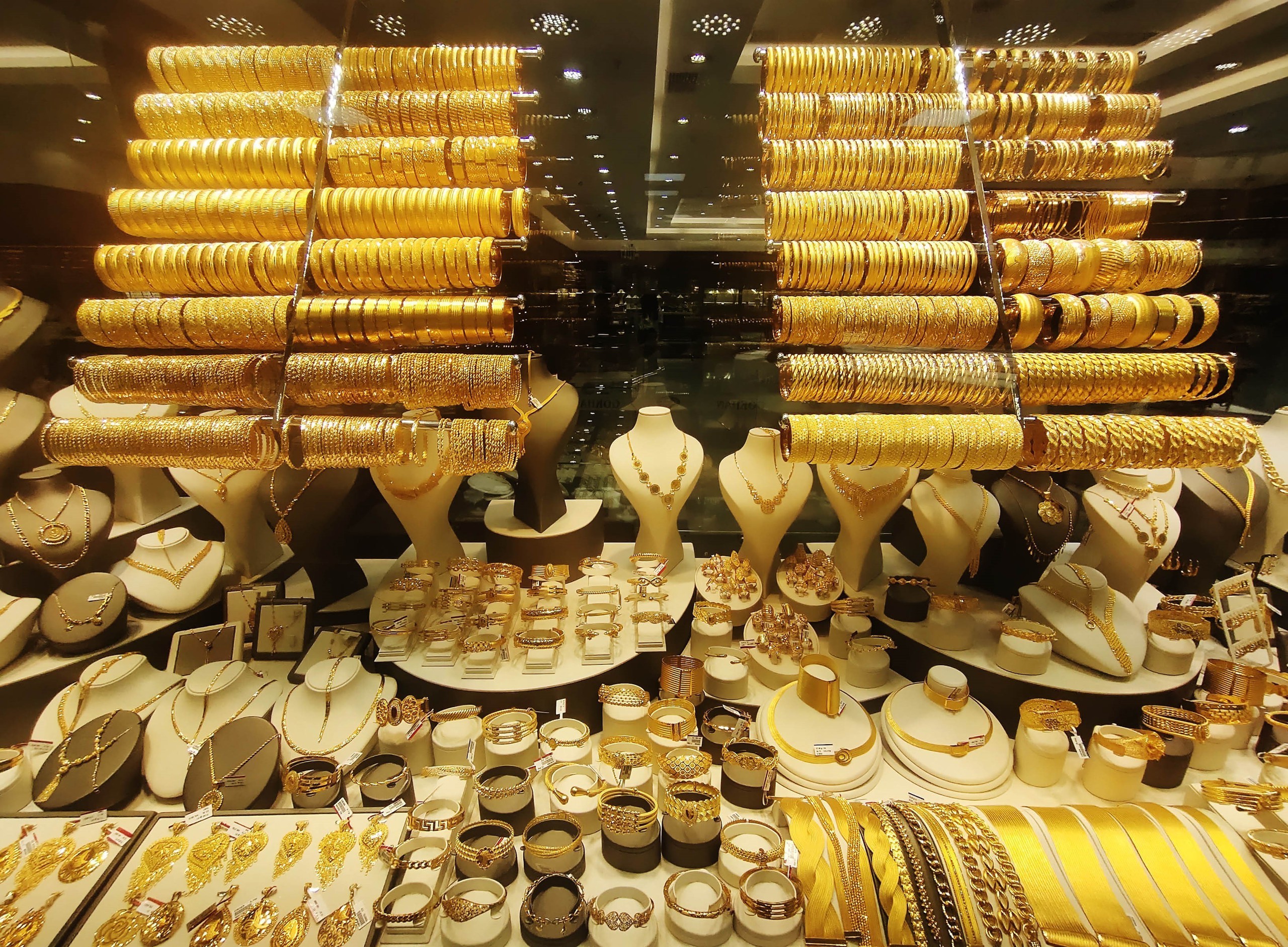 Chưa hết 