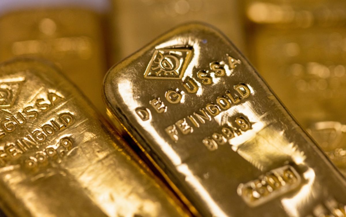 Tiếp tục tăng, giá vàng thế giới lấy lại mốc 2.900 USD/ounce