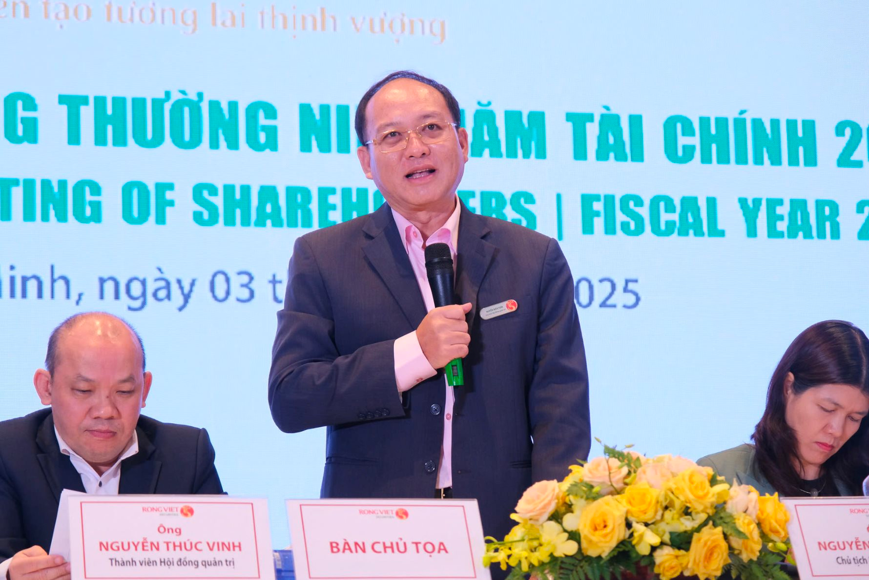 ĐHĐCĐ Rồng Việt: Quý 1/2025 ước thực đạt 15% kế hoạch doanh thu cả năm, Chủ tịch chia sẻ về “cú sốc” thuế quan từ Mỹ