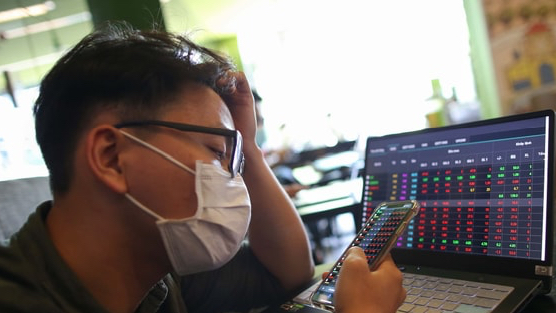 Việt Nam có gần 10 triệu tài khoản chứng khoán trước khi VN-Index rơi hơn 170 điểm