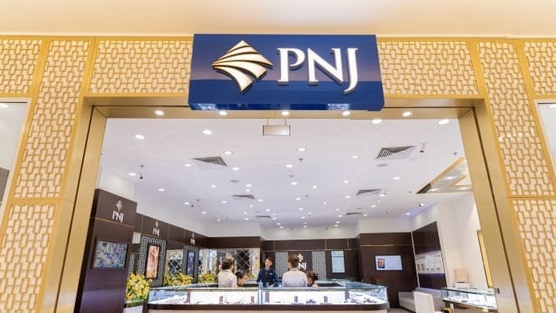 Cổ phiếu PNJ giảm sâu sau kết luận thanh tra vàng của Ngân hàng Nhà nước