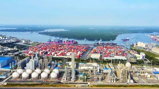 Thủ tướng chỉ đạo khẩn trương triển khai xây dựng cảng biển 50.000 tỷ đồng