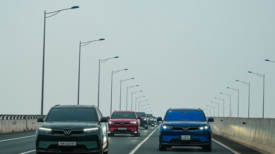 Tỷ phú Phạm Nhật Vượng tiếp tục 