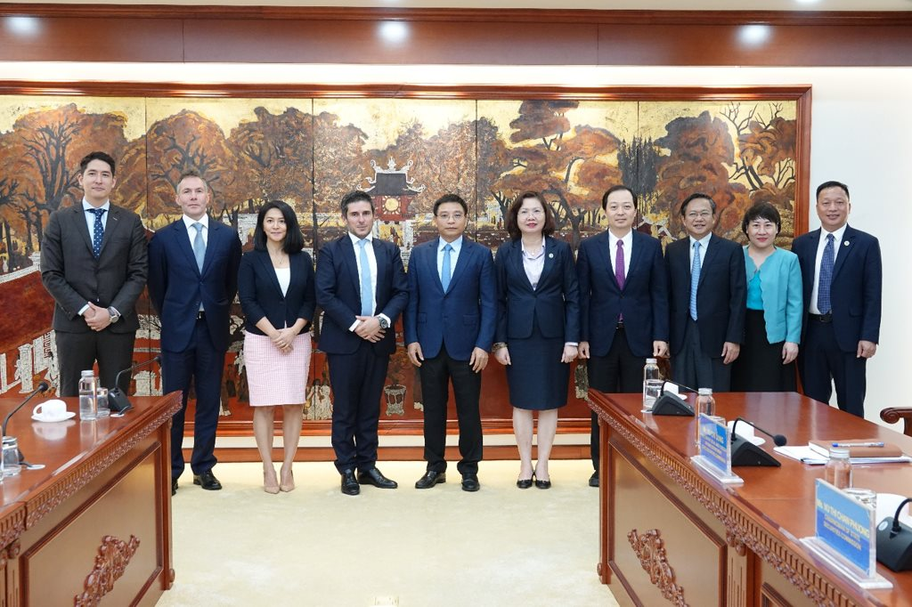 Bộ trưởng Tài chính Nguyễn Văn Thắng làm việc với FTSE Russell về nâng hạng thị trường chứng khoán Việt Nam