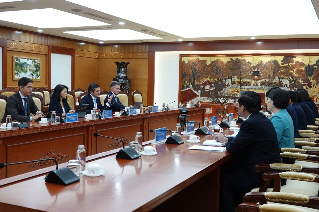 Bộ trưởng Tài chính Nguyễn Văn Thắng làm việc với FTSE Russell về nâng hạng thị trường chứng khoán Việt Nam