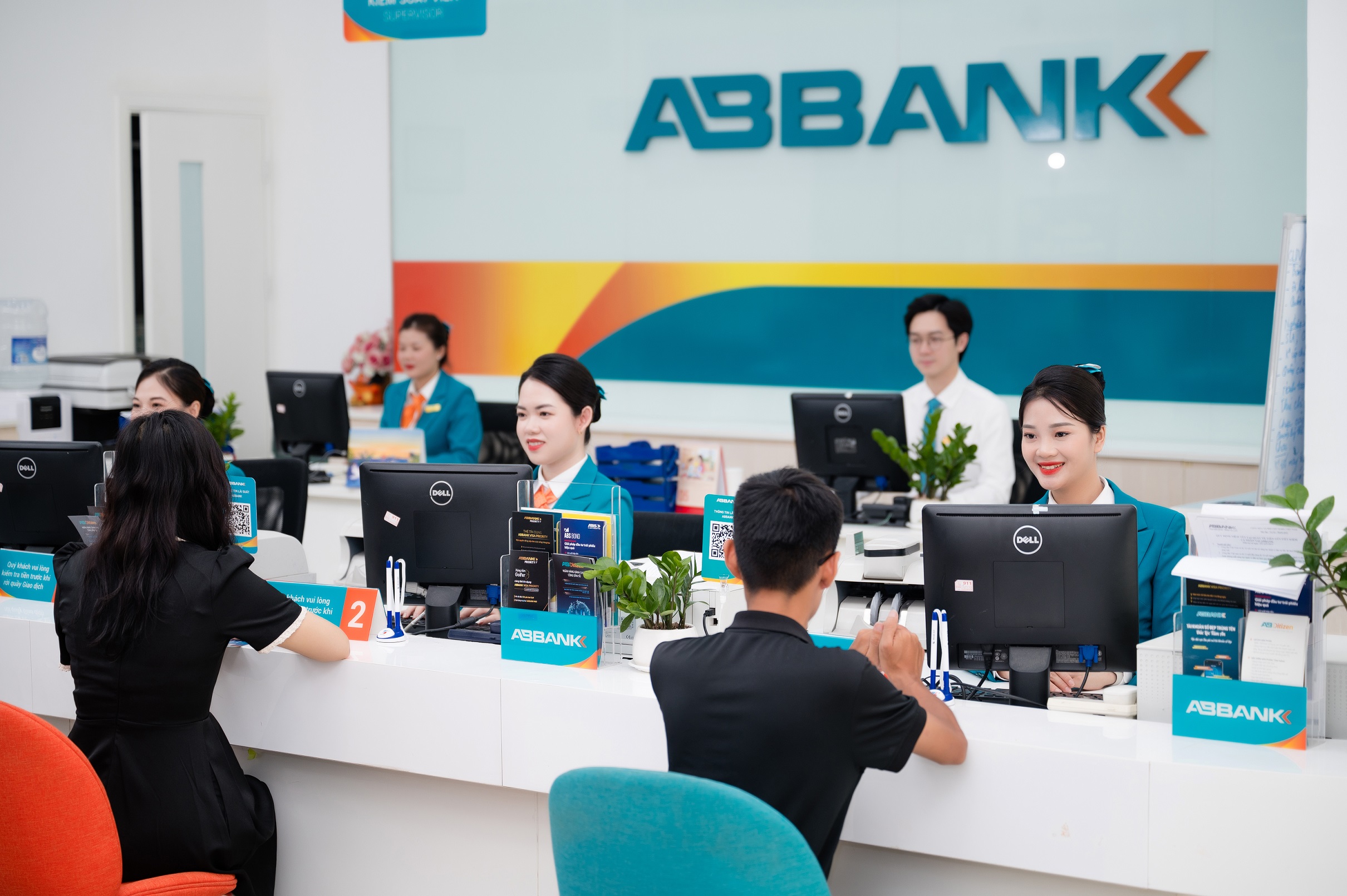 ABBank hoàn thành hơn 90% kế hoạch lợi nhuận năm sau 6 tháng
