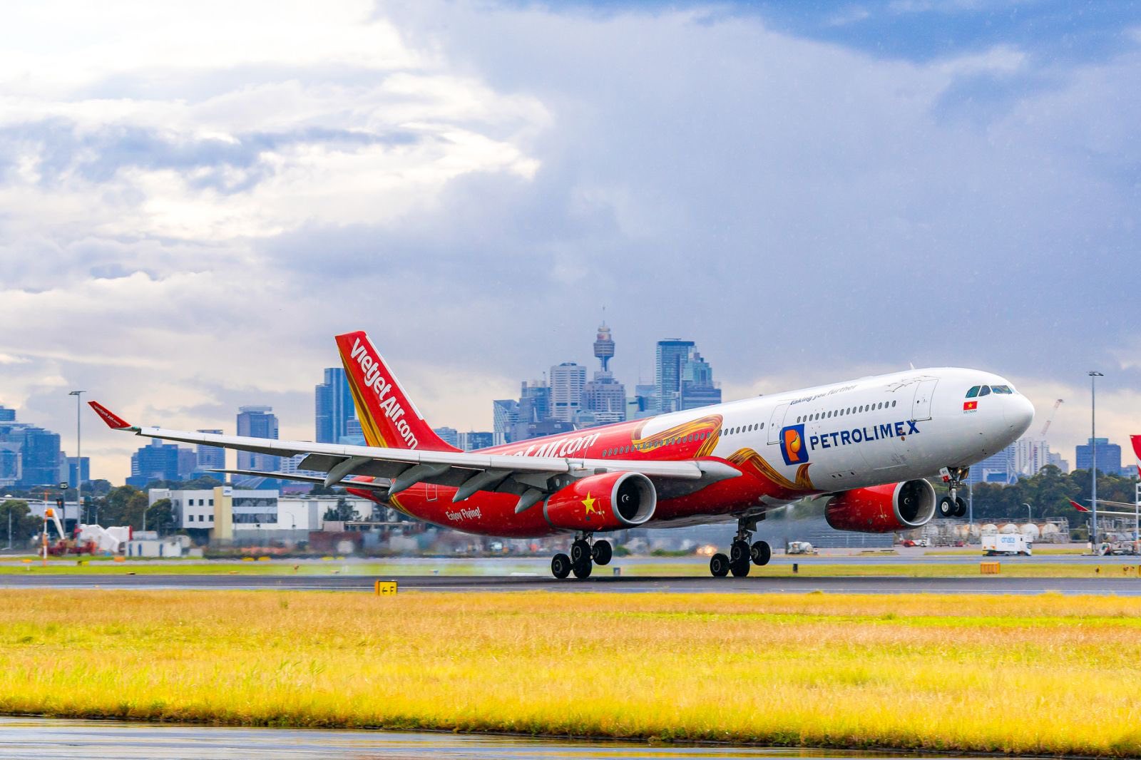 Đặt vé Vietjet để tận hưởng chuyến bay 0 đồng cùng hành lý ký gửi miễn phí