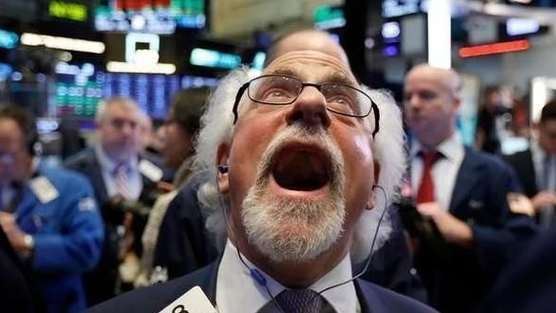 Một thế lực bất ngờ tung hơn 1.200 tỷ 