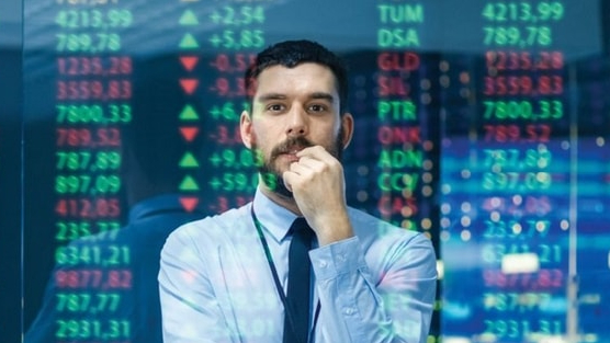 Khối ngoại tiếp đà bán ròng hơn 1.500 tỷ phiên VN-Index giảm sâu từ đỉnh, cổ phiếu nào bị 