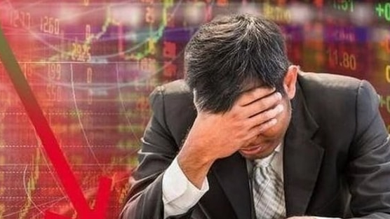 Khối ngoại bán ròng đột biến hơn 3.500 tỷ đồng, đâu là tâm điểm?