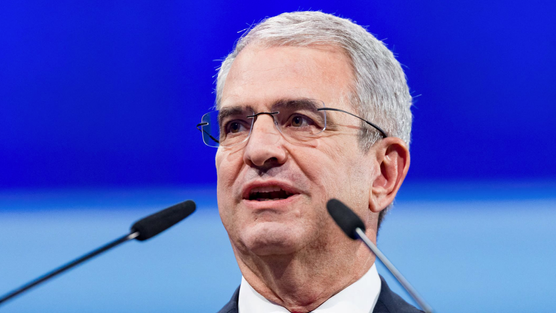 Nóng: CEO Nestlé bị sa thải không bồi thường vì quan hệ tình cảm bí mật với cấp dưới