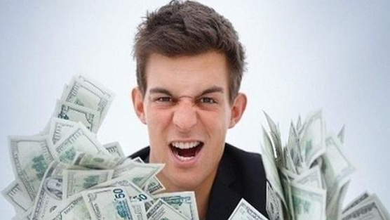 Một doanh nghiệp dốc hầu bao trả cổ tức tiền mặt 