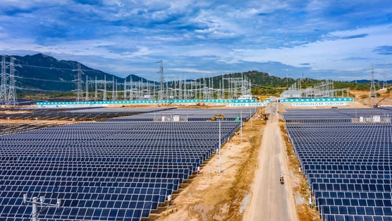 Điện Mặt Trời Trung Nam lãi cao nhất 4 năm, sạch nợ vay ngân hàng