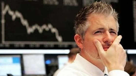 Khối ngoại chi gần 700 tỷ 