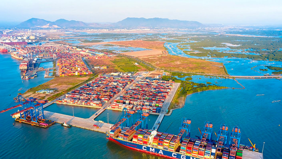 Nhờ lợi thế logistics, Việt Nam đang trở thành “thỏi nam châm” hút vốn đầu tư vào bất động sản công nghiệp