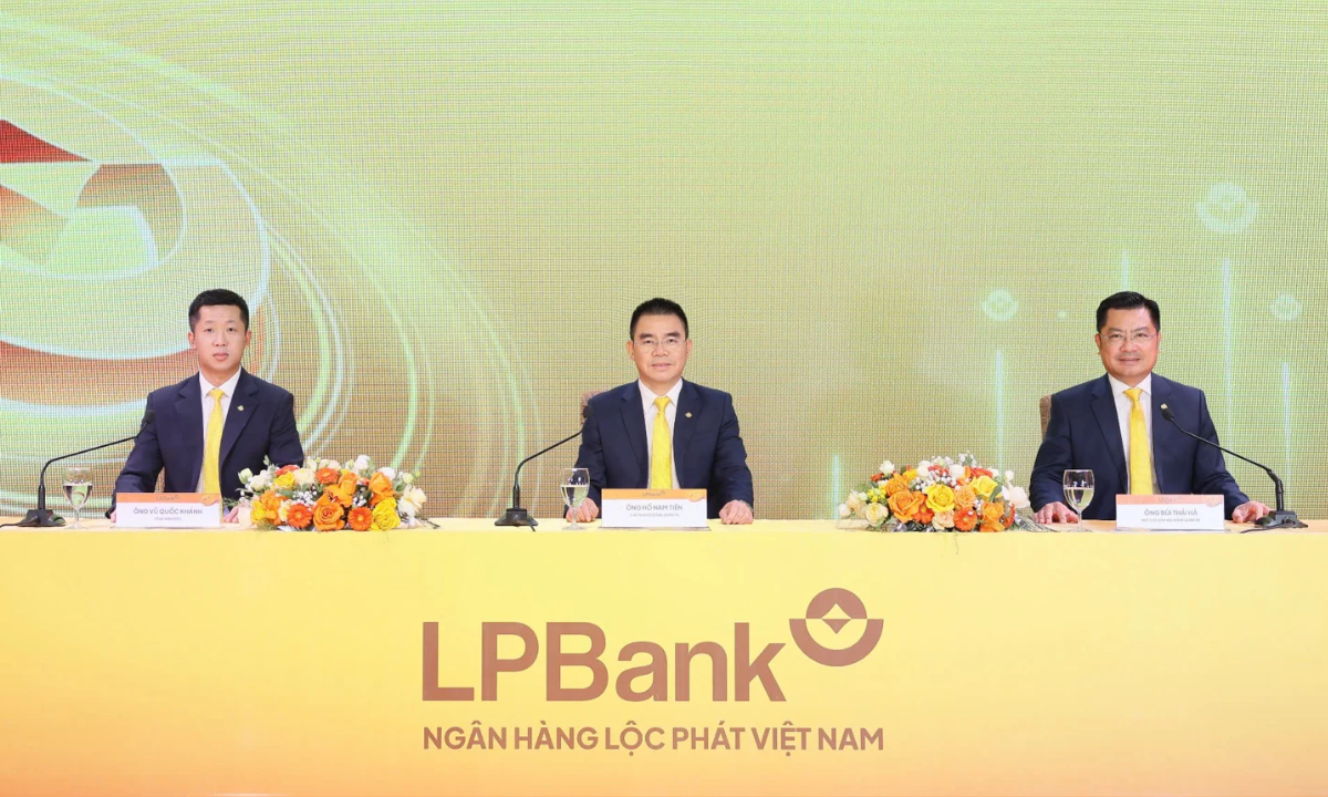  LPBank hút hơn 14.000 tỷ đồng trái phiếu trong năm 2025