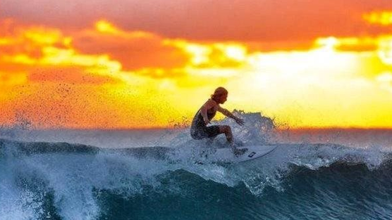 Dự phóng VN-Index vượt 2.100 điểm trong kịch bản tích cực, CTCK chỉ ra loạt cơ hội đầu tư hấp dẫn