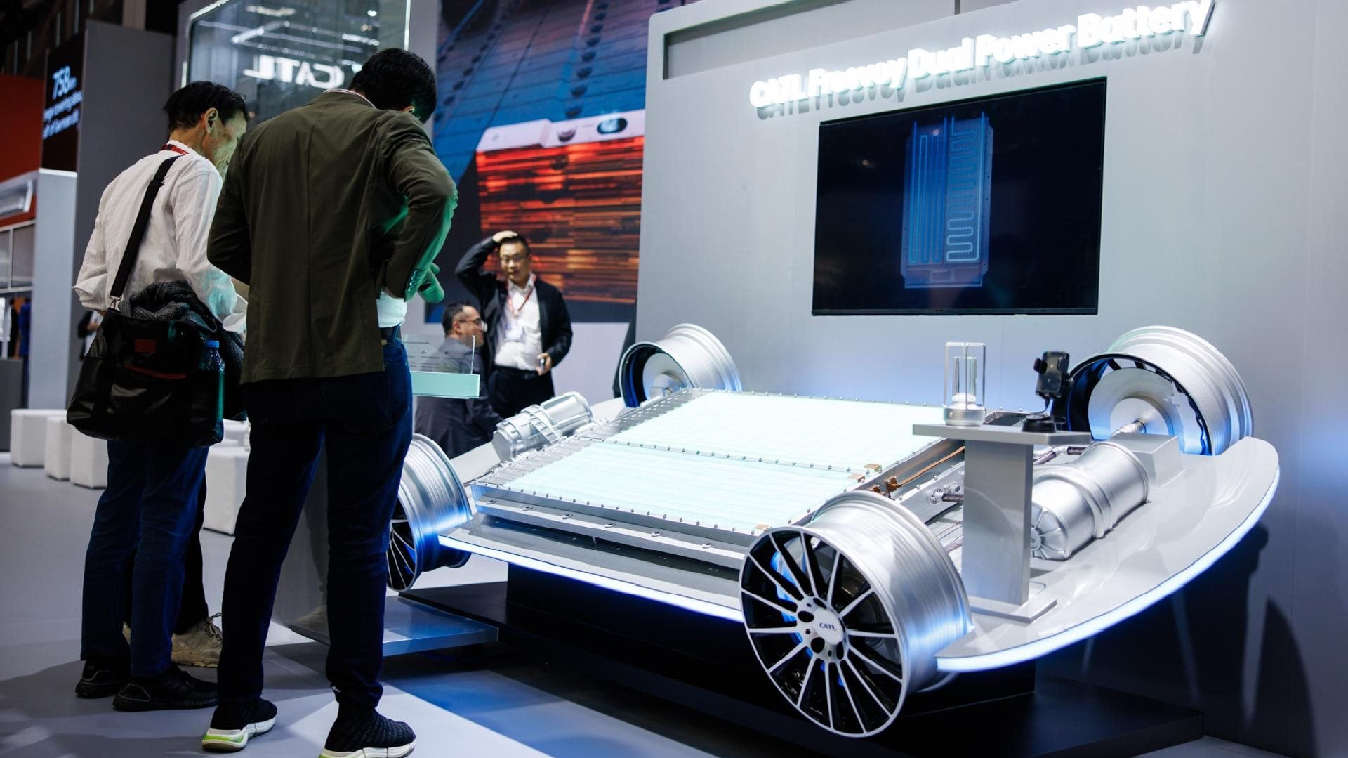 Phát minh của Trung Quốc làm rung chuyển ngành năng lượng: tạo pin xe có hơn 10.000 lần sạc-xả, đóng băng vẫn sạc ngon ơ, chi phí giảm mạnh