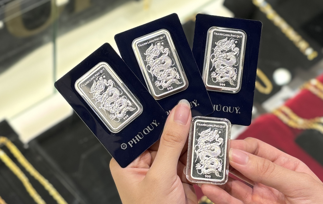 Giá bạc tăng hơn 50% chỉ trong 1 tháng, nhà đầu tư bạc lãi đậm