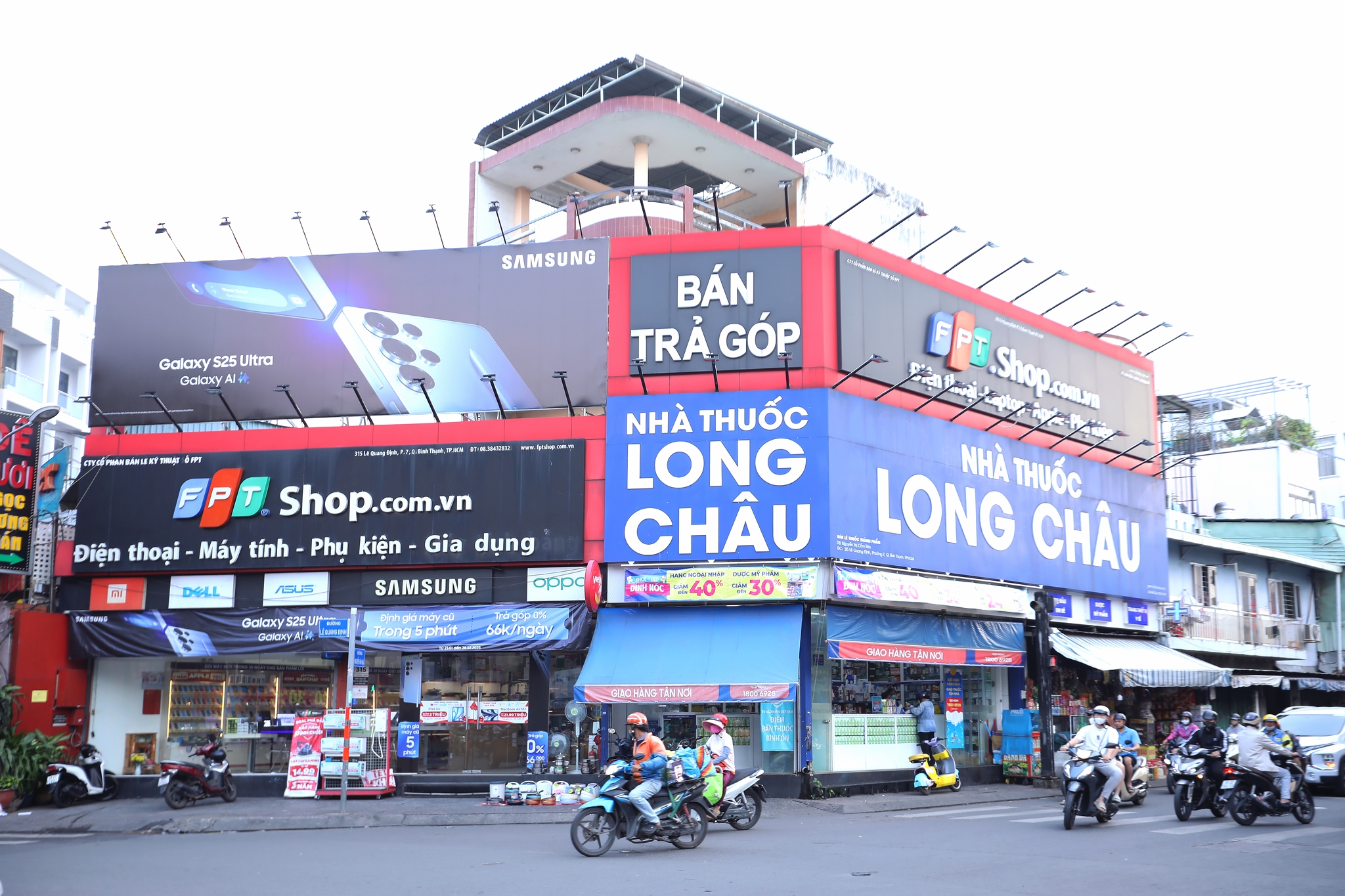 FPT Retail vượt kế hoạch kinh doanh năm 2025, FPT Shop có lãi trở lại