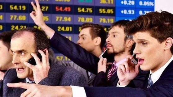 Một cổ phiếu ngân hàng bất ngờ bị tự doanh CTCK 