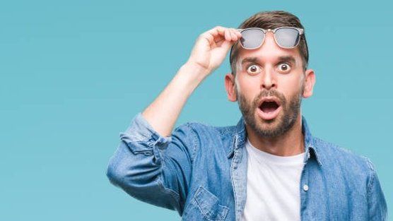 Giá cổ phiếu chỉ ngang cốc trà đá, một doanh nghiệp game bất ngờ chào bán riêng lẻ gấp 3 lần thị giá