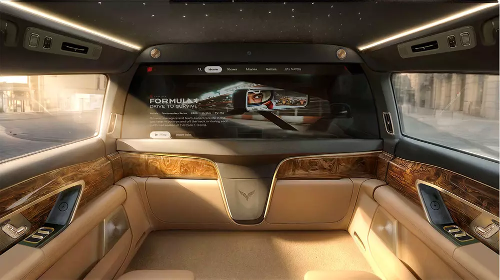 VinFast ra mắt hai mẫu xe Lạc Hồng, tham vọng bước vào lãnh địa ultra-luxury