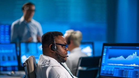 Khối ngoại bán ròng trong phiên VN-Index tăng 22 điểm, một cổ phiếu bluechip bị 