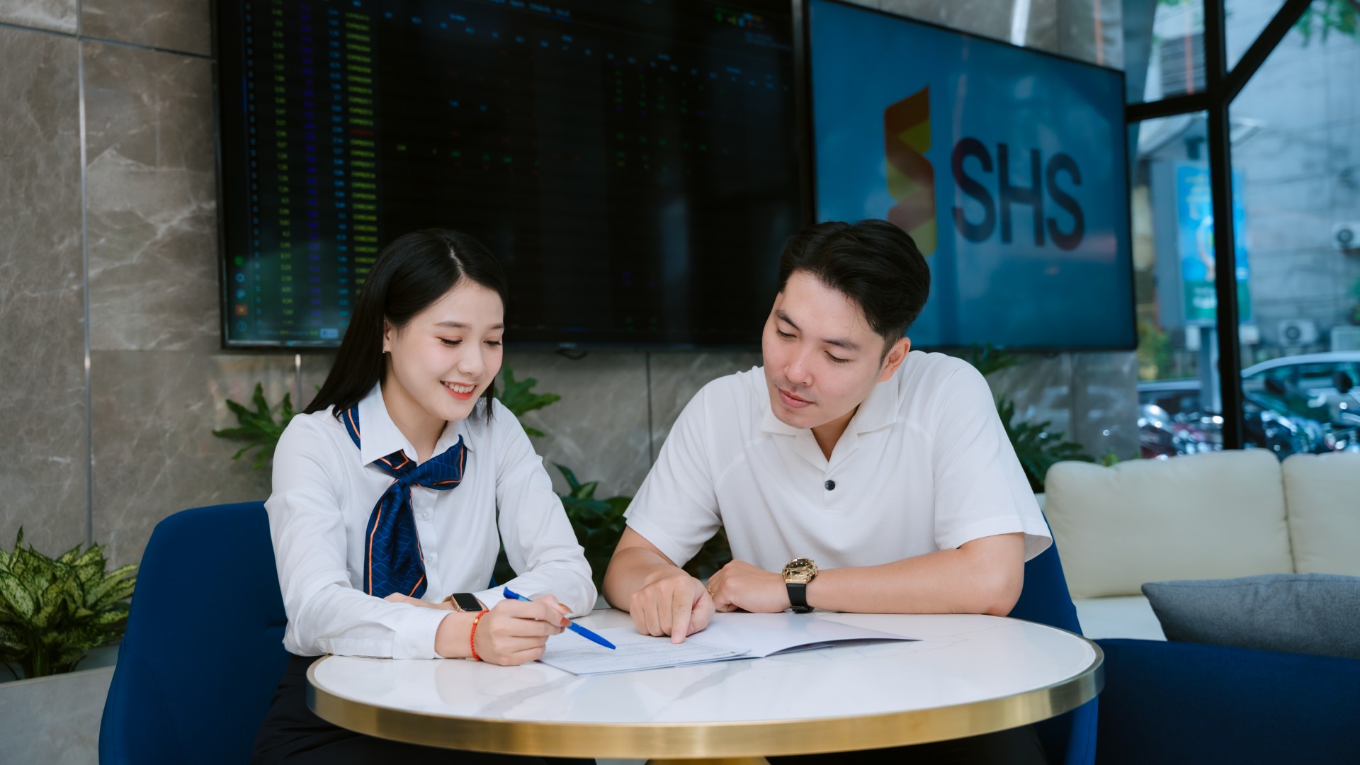 Cổ phiếu chiết khấu 17%, Pyn Elite "bắt đáy" SHS trước thềm họp cổ đông