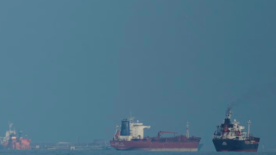 Hé lộ số tiền Iran muốn thu cho mỗi thùng dầu đi qua Hormuz