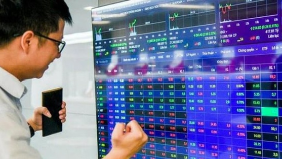 Chuyên gia: VN-Index sớm tiến đến mốc 2.000 điểm
