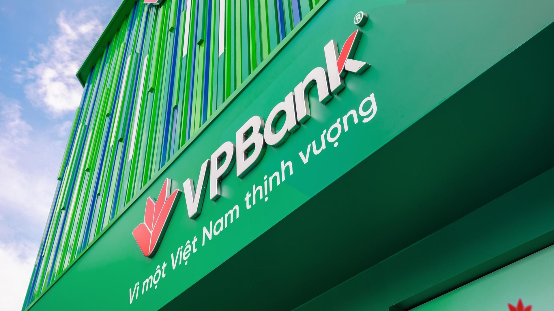 Lãi suất ngân hàng VPBank mới nhất tháng 5/2026: Điều chỉnh ở nhiều kỳ hạn, gửi kỳ hạn nào có lãi suất cao nhất?