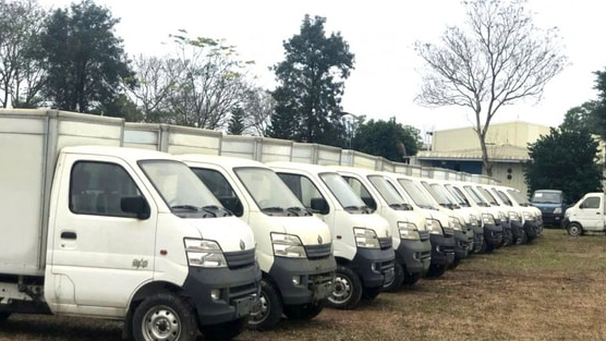 Doanh nghiệp ô tô lớn nhất sàn chứng khoán bán đấu giá 141 xe ô tô tải, giá khởi điểm trung bình hơn 66 triệu/xe